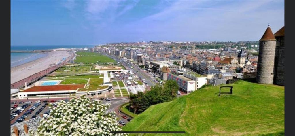 Le Petit Fute 112 Lejlighed Biville-sur-Mer Eksteriør billede